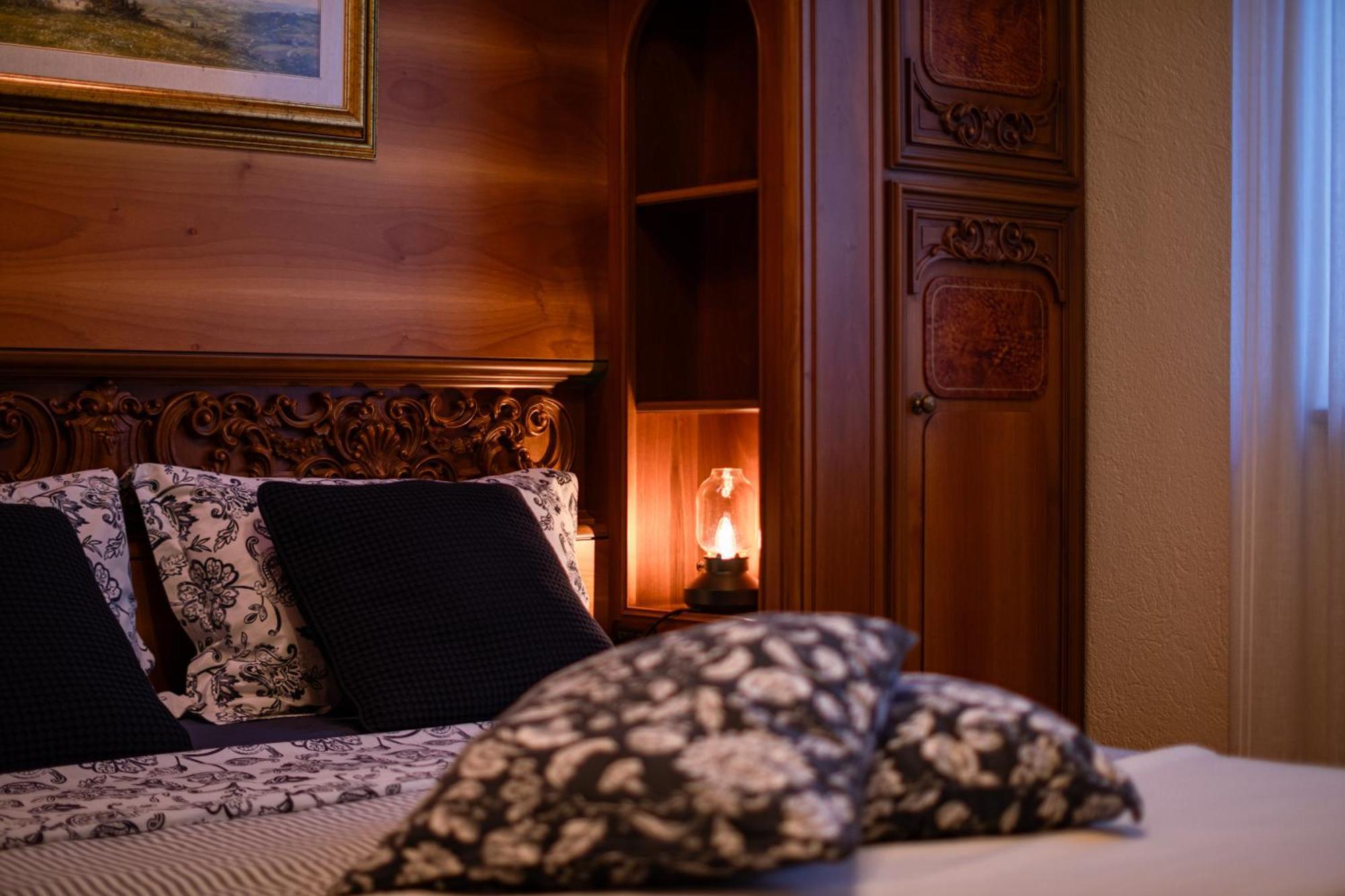 Villa Mara - Aosta - 200 Mq - Wifi - Jacuzzi - Parcheggio - Giardino Luaran gambar
