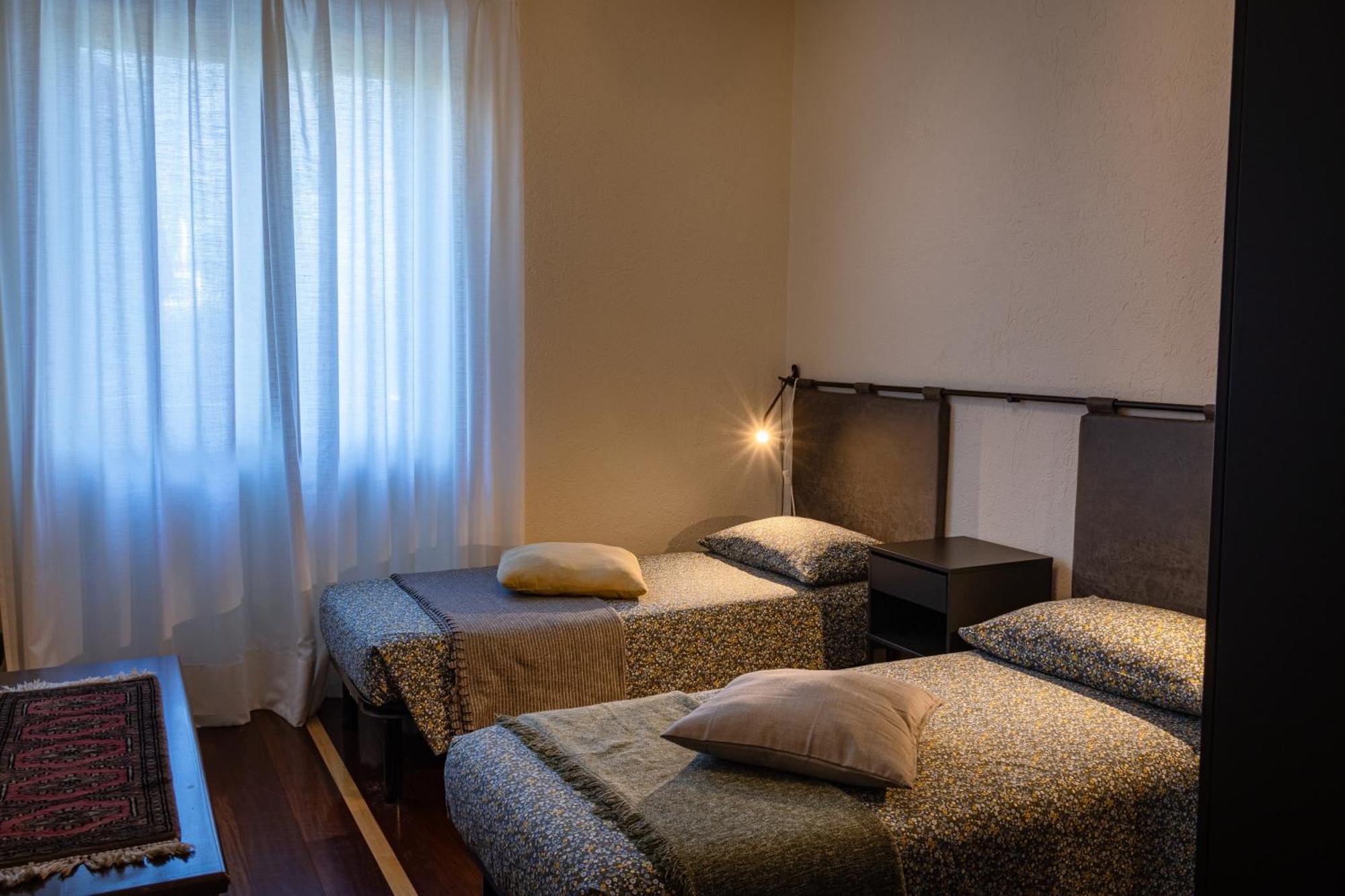 Villa Mara - Aosta - 200 Mq - Wifi - Jacuzzi - Parcheggio - Giardino Luaran gambar